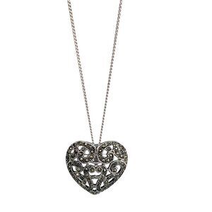 ID# Exquisite Intricate Vintage Heart Sterling Necklace.